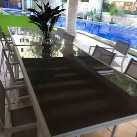 With Private Pool -palma Ambassador Center Etv14825 Villa *